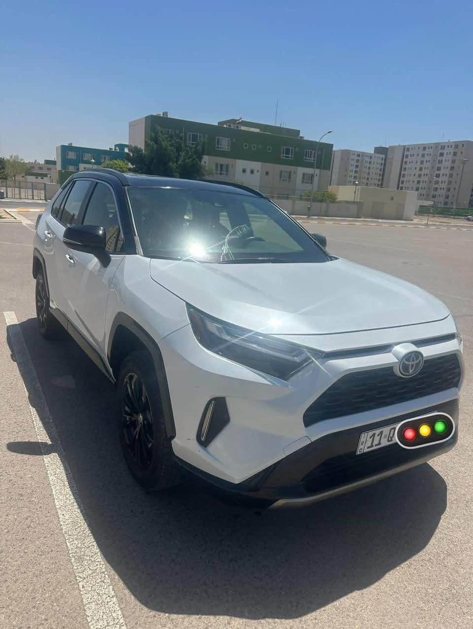 السلام عليكم R4 موديل 2023 فول مواصفات  وارد امريكي حادث مرفق بالصور رقم بغداد باسمي هايبرد + بنزين 
السعر 24000$ وبيها مجال 
الاتصال 
*********** بغداد, العراق
