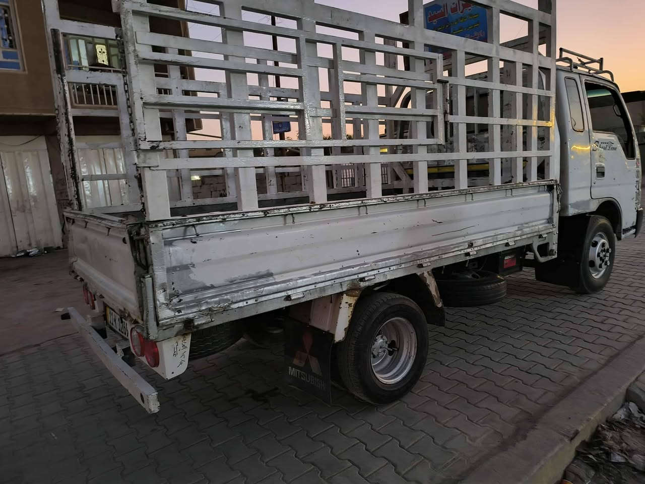 كيه حمل فونتيره قماره فلاب رقم بغداد موديل 2000 السع85  وبيه مجال ***********/***********
