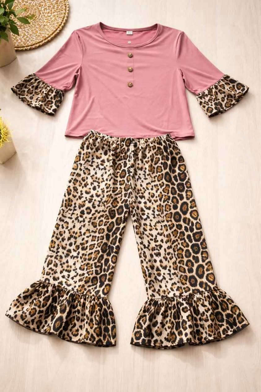 تراك نسائي 

خامة كريشة + فانيلا زبدة تركي شرط الفحص 

فري سايز لحد ٩٠ كيلو الرمادي, الأنبار


**إذا كنت صاحب هذا الإعلان وتريد حذفه لأي سبب، رجاءا أرسل رسالة إلى الدعم الفني**