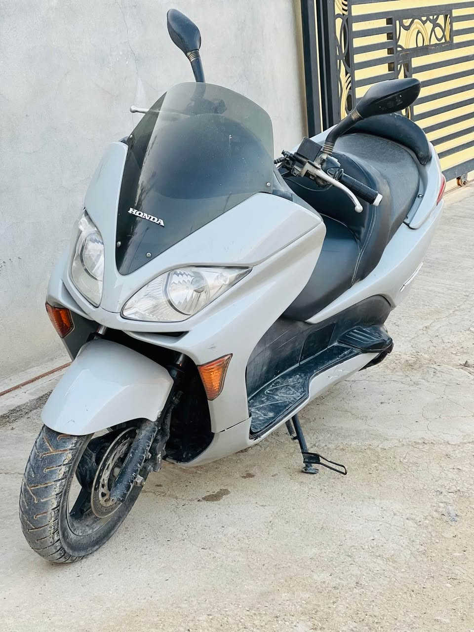 السلام عليكم
رقم بغداد مشروع وطني 
بصمتين + سويج طوارئ
سبورت+ كير ٦ نمر 
مكفولة كفالة عامة عدة قبق الولفات اني فاتحة لان جان بنضح دهن مكفولة كهربائيات ومكينة 
بيهة كم ملاحظة بسيطة تحب تستفسر متواجد هنا والدراجة مصبوغة عام 
بيع او مراوس بغداد, العراق


**إذا كنت صاحب هذا الإعلان وتريد حذفه لأي سبب، رجاءا أرسل رسالة إلى الدعم الفني**