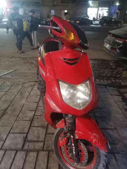 سلام عليكم سكنس نثيه خير من لله دراجه حلوه بيه نواقص قليله دراجه جان بيه بلاستك ولف وسويته دراجه هندر واحد مكاني مدينه صدر هاذ رقمي ***********
وتساب خاص مفتوح
