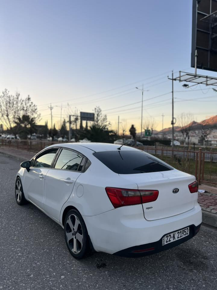 Kia rio 2013 
ره قه م سنوى جديد
گير و محرك تبريد بشه رت 
نيف قطعه صبغ
‏(٢٥٣) km يابريفه جوى 
سياره يال دهوكى 

سعر (87)$ مجال

*********** ☎️
