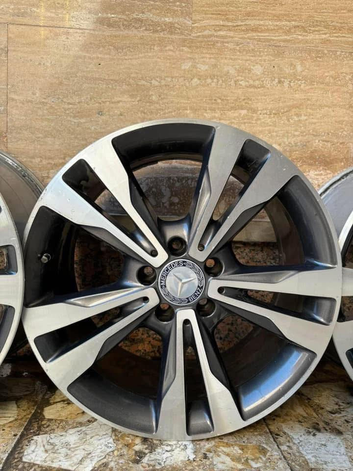 وياله مارسدس
من بعد اذن الادمن
( وياله مارسدس)
تخم ويل مارسيدس اصلي  جديد امريكي
قياس ١٨ تو سايز قياساته موجوده بالصوره

قيم واخذ بما يرضي الله
مكاني بغداد شارع فلسطين
رقمي 
***********
