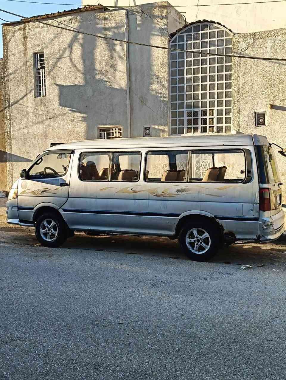 اسلام عليكم
فتون 2011 مكينه جديده كير اكسل حداديه مكفولات 
دوشمه جديد تخم تاير جديد سياره جاهزه من كلشي 
مكفوله من كلشي تحويل ثاني يوم رقم شاصي شعاره بتكمه ومذكور بسنويه انكليزي  تحويل ثاني يوم 
  مكان سياره نجف 
للستفسار
***********
***********
