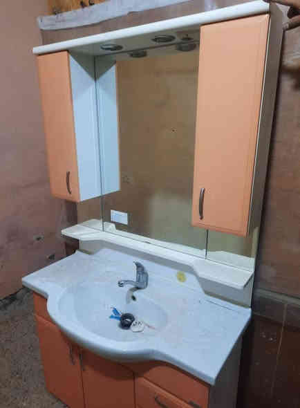 للبيع مكاني الشعب مابيهن ضرر ***********
