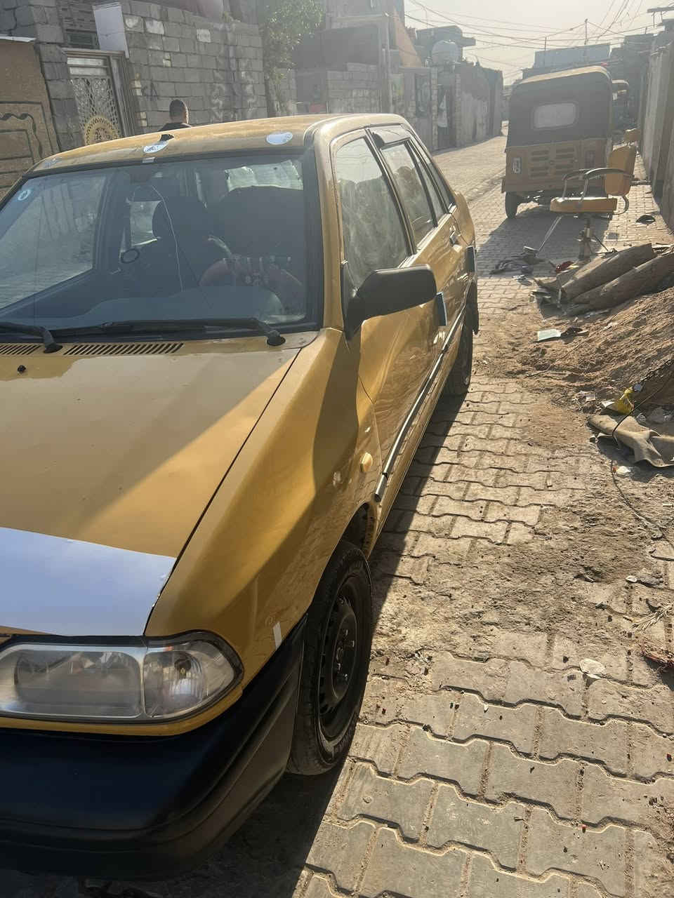 سلام عليكم سايبه مديل 2012 مكينه برايد خير من الله سيارة أي نقص مابيهة صدر جديد تخم تاير شراي يخابر ***********
