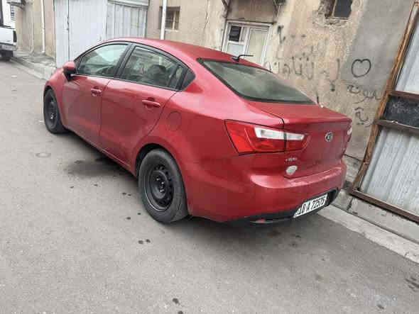 سلام عليكم كيا ريو ٢٠١٤ وارد امريكي حادثها جاملغ وبنيد بدون دواخل مكينه ١٦٠٠ gdi سياره حلوه رقم بابل انكليزي مكينه كير تبريد تدفئه خير من الله مكان سياره بغداد الكرخ سعر ٨٢ وبيها مجال قليل 
للأتصال 
***********
***********
