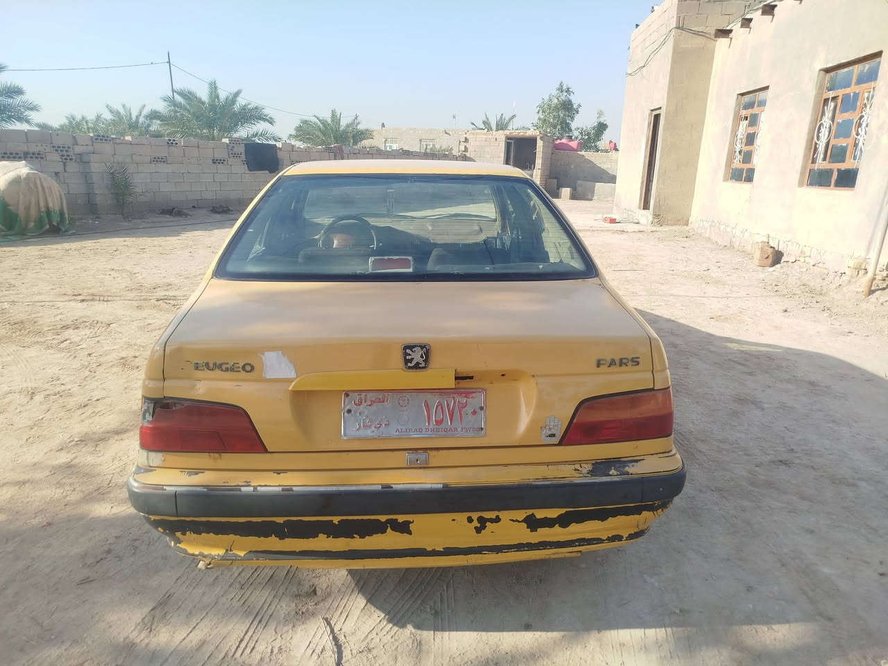 السلام عليكم 
بيجو بارص موديل 2011 للبيع 
محوره كير ومكينه اوتو vvt
بيها سنويا بس بدون راعي اكفل عشاير وسرقه 
السعر المطلوب 14 وبيها مجال 
العنوان ذي قار الشطره ناحية بني زيد 
***********
