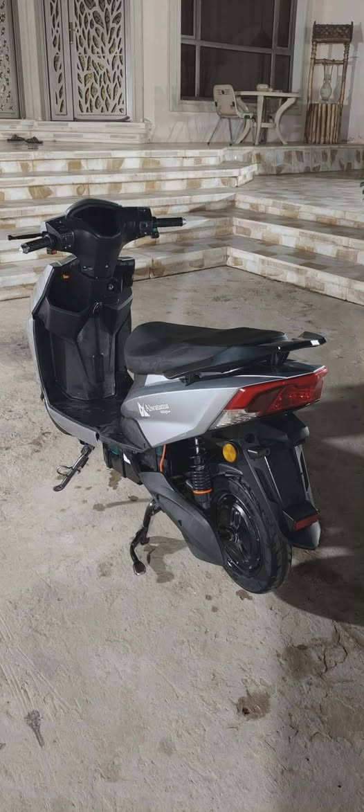 ماطور سكنس للبيع
لون رصاصي
كامل شغال
تأشيرات جدد 
6 بطاريات دبل جدد
بطاريات شرط تفحص وتأخذ
ماطور دمعه مشتري جديد
السعر 475 وبي مجال
التواصل علا الخاص او علا الرقم
***********. بس واتساب
