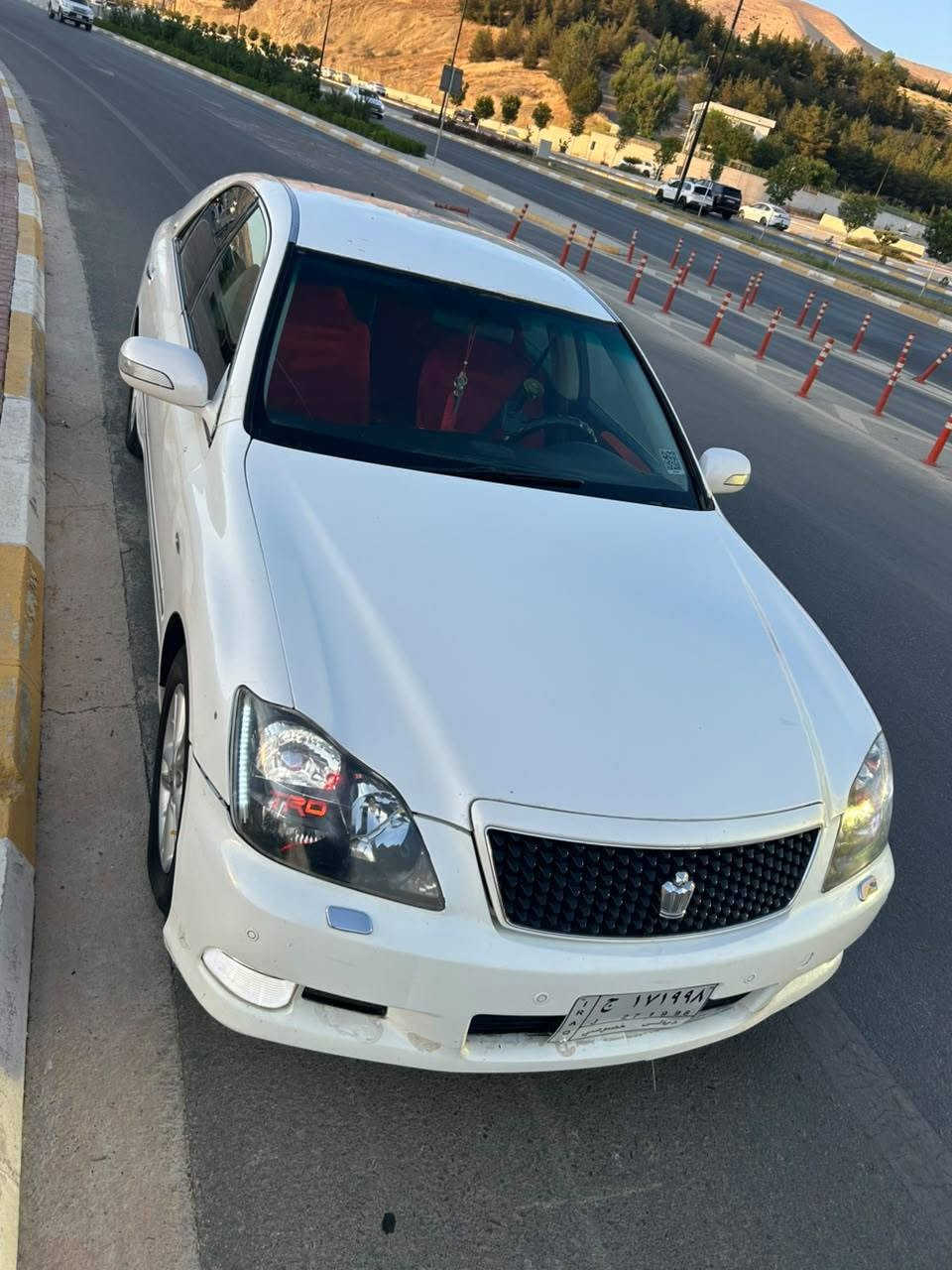 بەناوی خوای گەورە
شاهینە بڕاوە سپۆرت 4 دوگومە 2005
قێشی کراوە بە ٢٠٠٧
 سپی ناو ڕەش جڵدو هیتەر
٤ کوشن کارەبا سەلاجەو مەرکەزی 
فولی بێ سڵایت هەمو گیانی وەک شوشە وایە
نمونەیە لە جوانی بێ تەقەو ڕەقە بێ مەسروف 
کۆدی بۆ کراوە بە ناوی خۆمانەوەیە بە شەرت
سیعری 54 گەڵاو یەک تۆز مامەڵە
نامە بۆ من مەنێرن و جوابی کۆمێنت نادەمەوە
ئەوە ڕەقەمی خاوەنیەتی لەگەڵ ڕێزم
***********
سلێمانی
