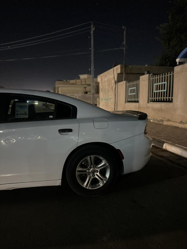 السلام عليكم جارجر للبيع مديل 15 sxt مكفوله كفاله عامه عدى البارد باب السايق نفاذ السنويه ب 2028 مكينه جديده بعدها بضمان الفحص سياره جاهزه رقمها ذي قار 
سعر 198بيها مجال بسيط 
رقم *********** 
عنوان كربلاء
