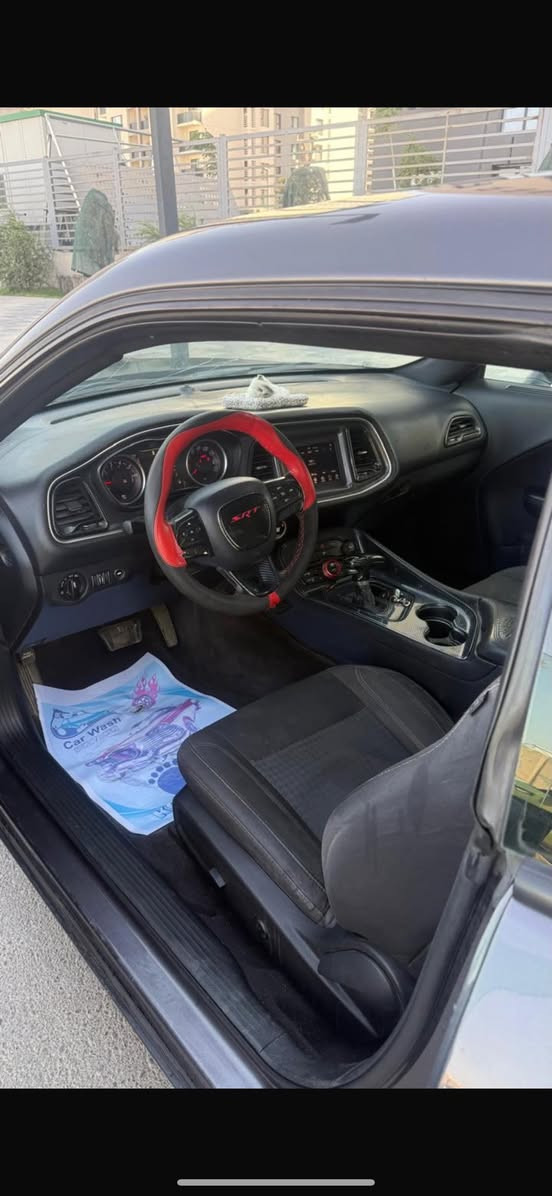 دوج جالنجر 2016 مكينه بلادي 
6استندر 
حادثه بل صوره 
3قطع 
سعر 145 وبيه مجال  
***********
