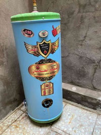 سخان • نظيف • مستعمل سنة