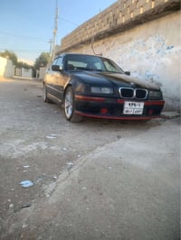 بي إم دبليو • ٦ سلندر • حجم ٣٠٠