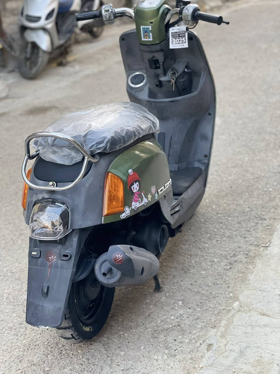 سلام عليكم ماكس بوليسي ٥٠ بلاد ختم واحد سعر ٦٥٠ الي يريدها يتصل ع رقم ***********
