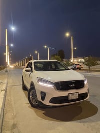 سورنتو 2019 خليجي 6 سلندر  مكفول كفاله عامه عدا شبر صبغ بالدعاميه شاشه...