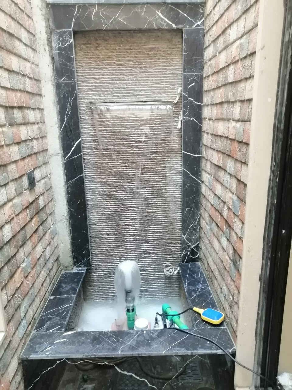 اسطه سراميك كاشي بورسلين مرمر حلان جدار و ارضي بايات درج
***********
***********
