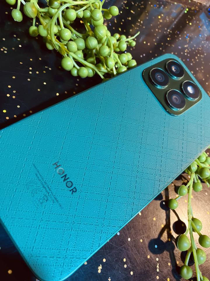 هونر X8b جهاز كلش نضيف ذاكرته 256 غراضه كامله السعر 250 وبي مجال للشراي جهاز مكفول ***********
مكاني كاظميه
