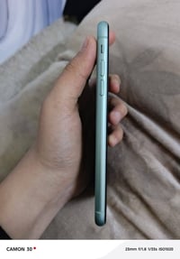 آيفون ١١ • عادي • ما مفتوح