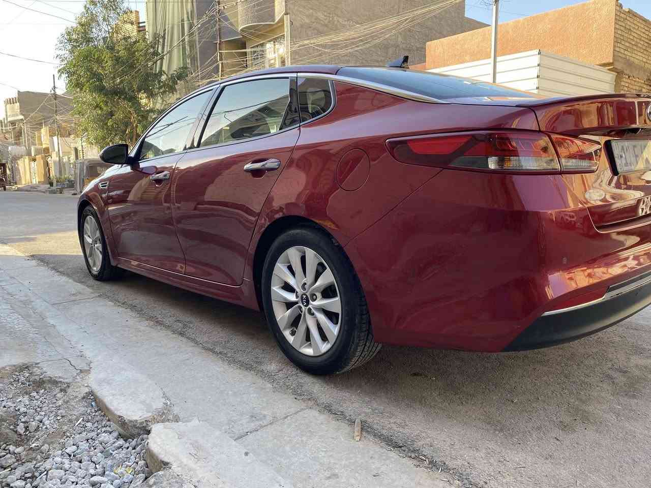 السلام عليكم
للبيع اوبتيما امريكي 2018 Sفول عدى البصمه
حادثهه فقط دعاميه خلفيه وبيه قطعه ونص كلير فقط
رقم بغداد شاشه كبيره كامره دواره بانوراما 3طقات 
مكينه 2400 ثلاث انضمة قياده السياره نضيفه  واحله من الصور 
السعر 139 المكان بغداد الشعب
للتواصل ***********
مكلف بالنشر
