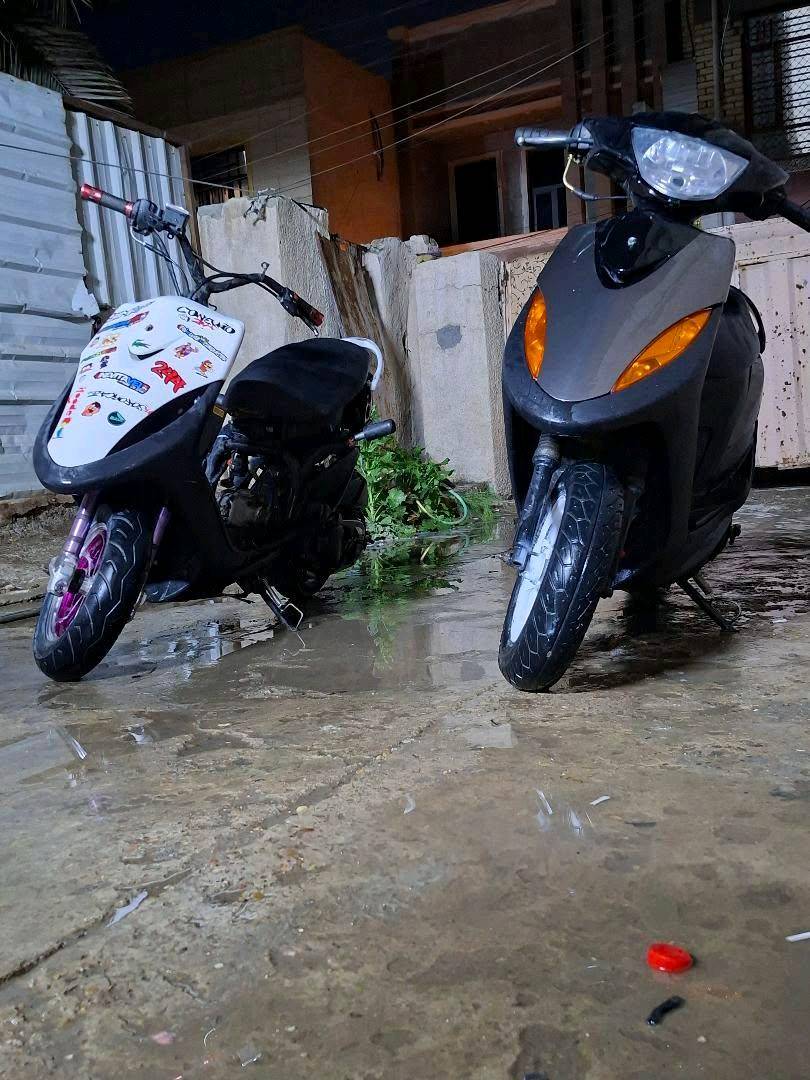 سلام عليكم هاي دراجه ام الكفرات الكامله دراجه شغاله نكره سلف كامله مكمله لا تبخير ولا نضوح والي يريد يراسلني على الفيس 