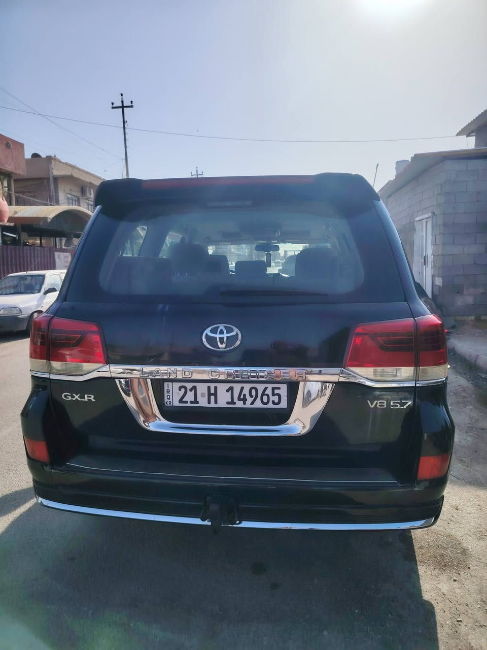 السلام عليكم لاندكروزر موديل 2009 محدث 21 6 سلندر بدون صبغ عدد تحديث
رقم سليمانيه سنويه 27 رقم الهاتف  ***********  السعر  ٢٦٠$

