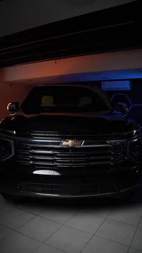 مراحل تغليف التاهو بـ PPF في مركزنا  1️⃣ الفحص الأولي للسيارة نبدأ بفح...