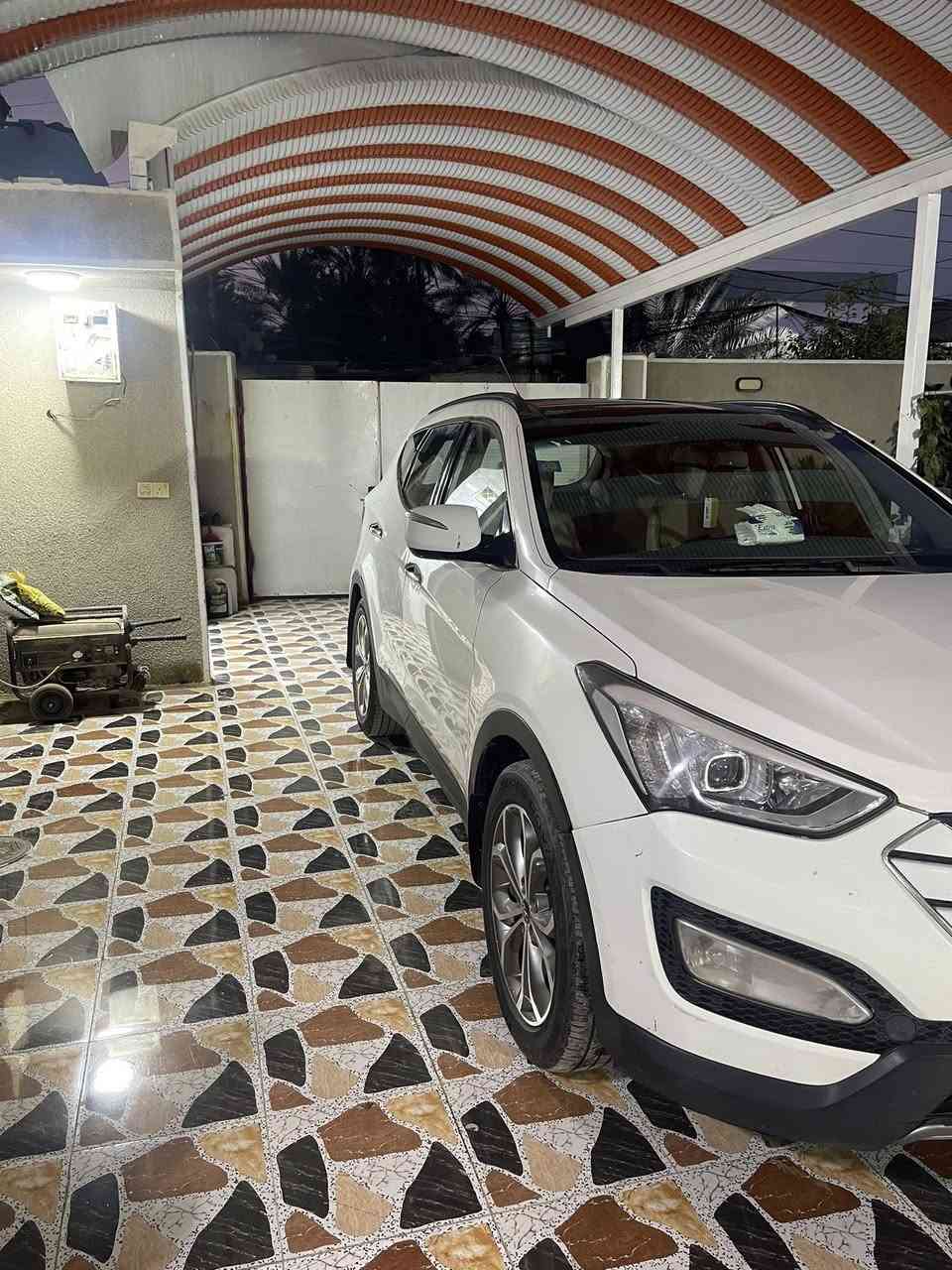 السلام عليكم سنتافي 13 خليجي 7 راكب 3 قطع تبريد محرك 2400 دوش كشن كهرباء اشاير مري شفط بانروما  
صبغ جاملغ اليمين وباب الخلفي العبري مبدل بلادي السعر 140ورقه  ***********
