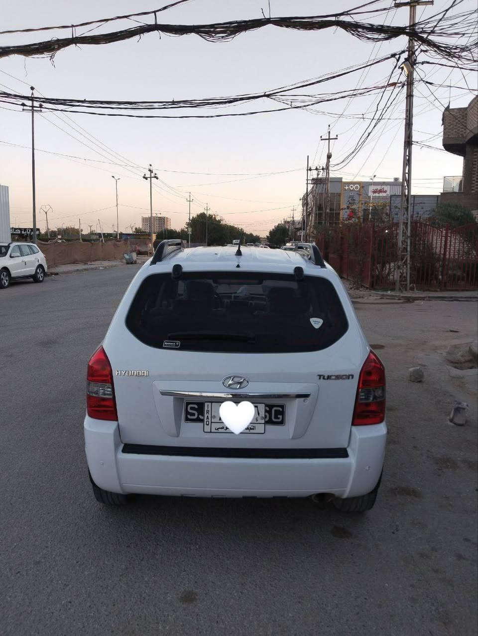 سلام عليكم من رخصت صاحب الكروب
توسان 2010
رقم نجف
سياره حلوه
مكينه وكير وتبريد خير من الله
حداديه جيده عوزها زوج دبلات ورا
سياره ابيع هل موجود بيها صبغات
 اكفلك فقط كصه ومكينه وكير و اصوليات
مكاني النجف الاشرف
الاستفسار ***********
لسعر ٩٥
