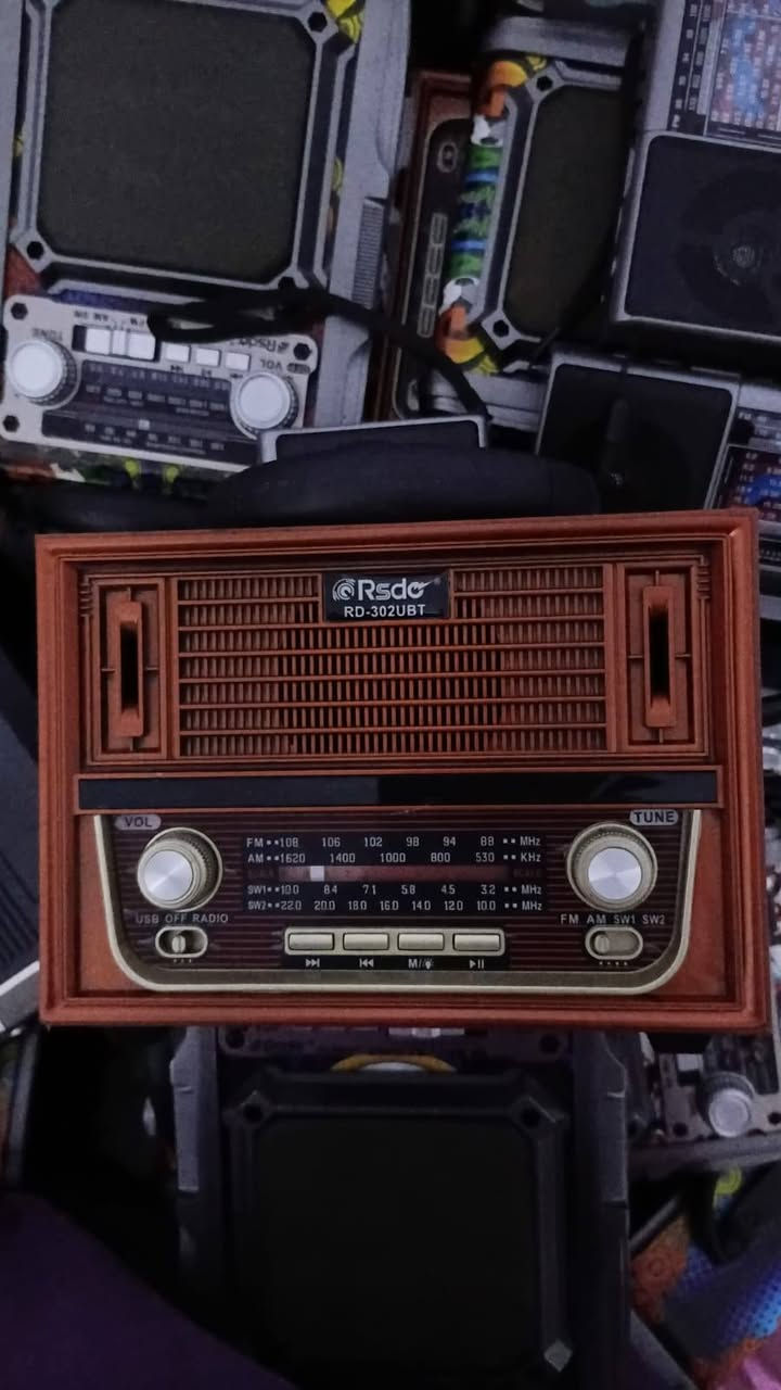 راديوات كامل موصفات فول نضافة ٩٩ بل ١٠٠ مكاني بغداد ابيعهن شلع كل قطعة بيه راديو وأم بي ثري و بلوتوث وصوت جدا عالي يشتغل شحن وكهرباء وباتري شي على شي سعر القطعة ١٥ الف قفلللللللل العدد ٤٨ قطعة


**إذا كنت صاحب هذا الإعلان وتريد حذفه لأي سبب، رجاءا أرسل رسالة إلى الدعم الفني**