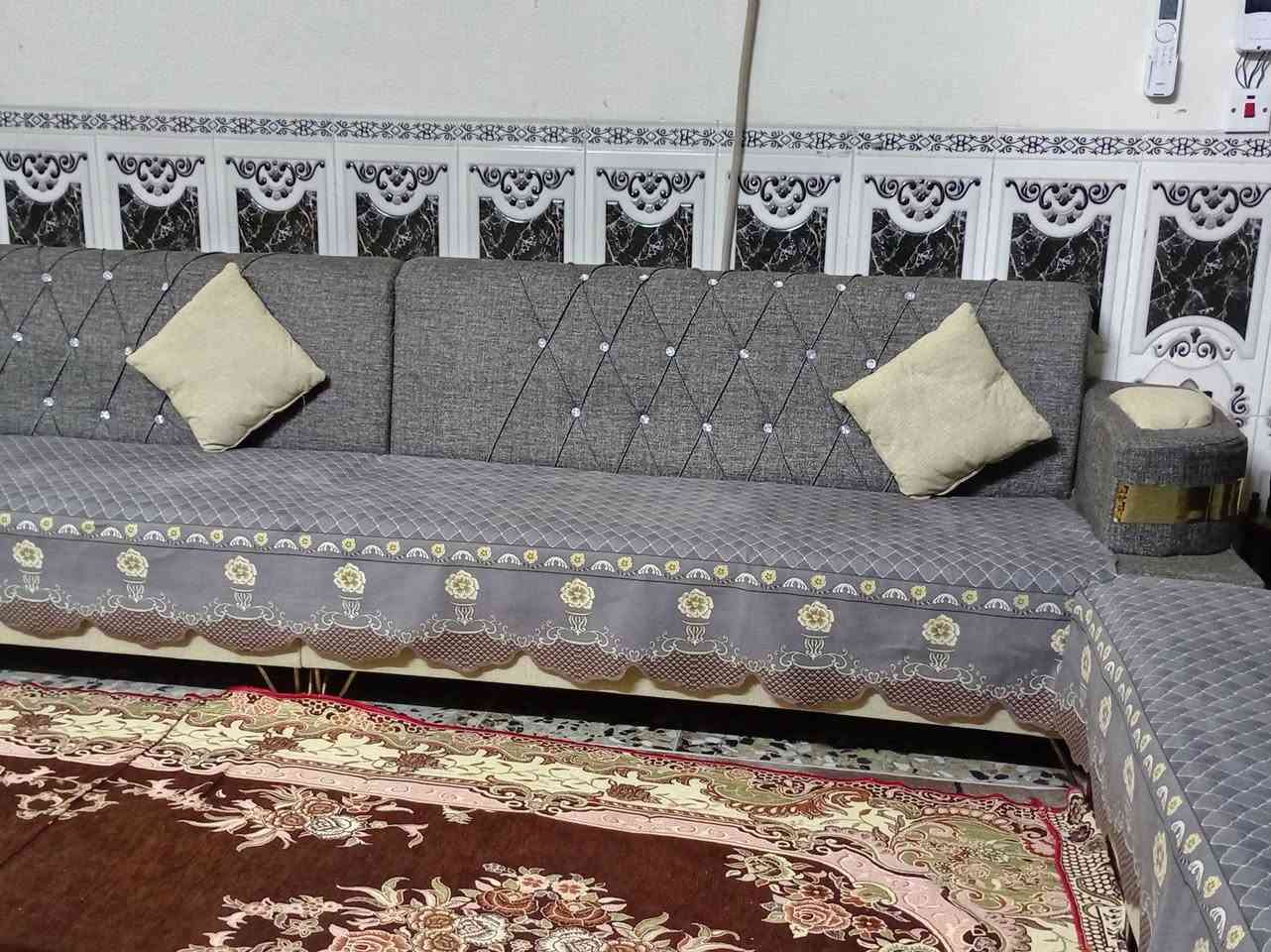 السلام عليكم قنفات جديد وسعر ٣٥٠ والرقم ***********
