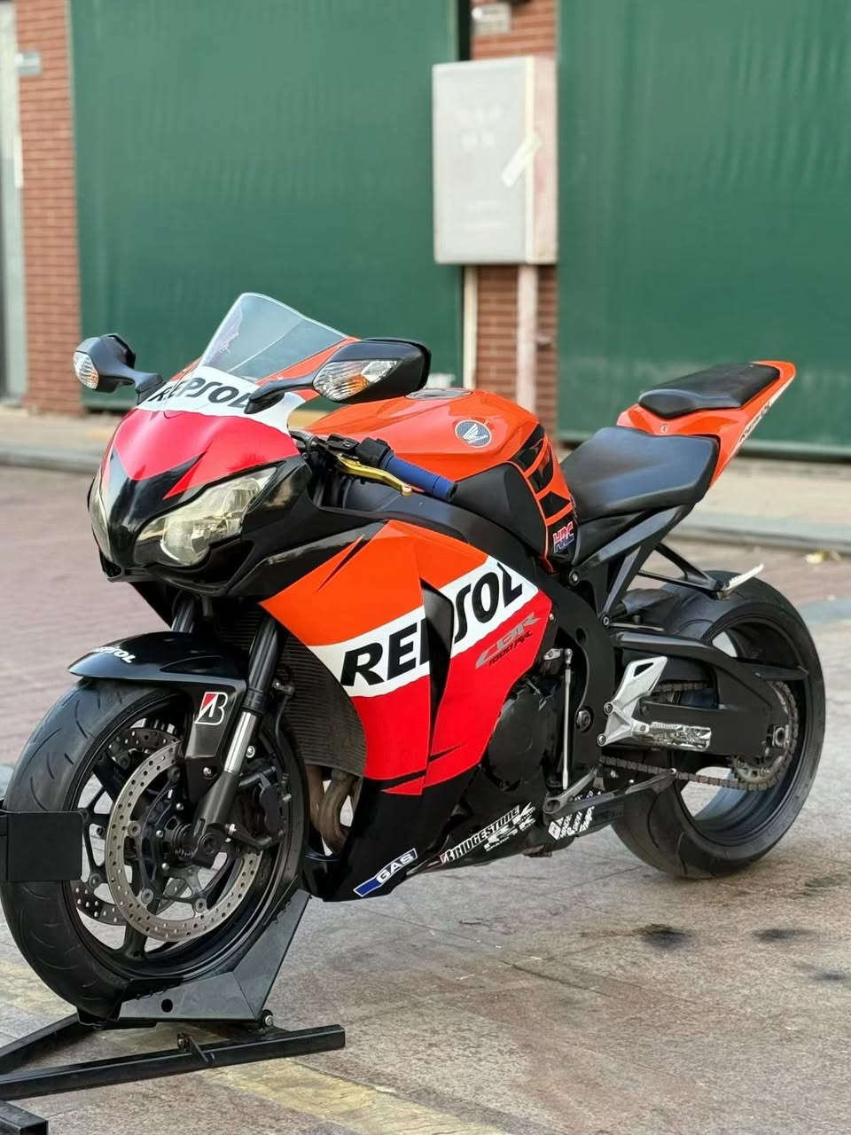 CBR1000RR
2011
40ورقە🔒
***********
***********
***********
