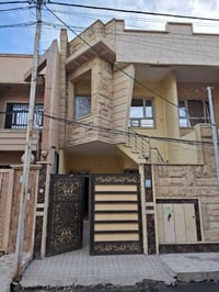 حي الفلاح الثانيه • دار للايجار • ١٠٠م طابقين