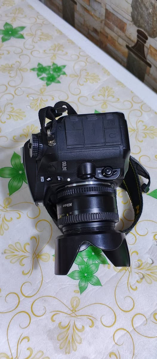 كامره نيكون 7100 شتر 11k ملحقاتها بطاريه وشاحنه وحزام ورام وعدسة 50mm وقبق وجنطه نظافه 85% سعرها ٦٠٠ الف بيها مجال مكاني ناصريه موجود توصيل جميع المحافظات


**إذا كنت صاحب هذا الإعلان وتريد حذفه لأي سبب، رجاءا أرسل رسالة إلى الدعم الفني**