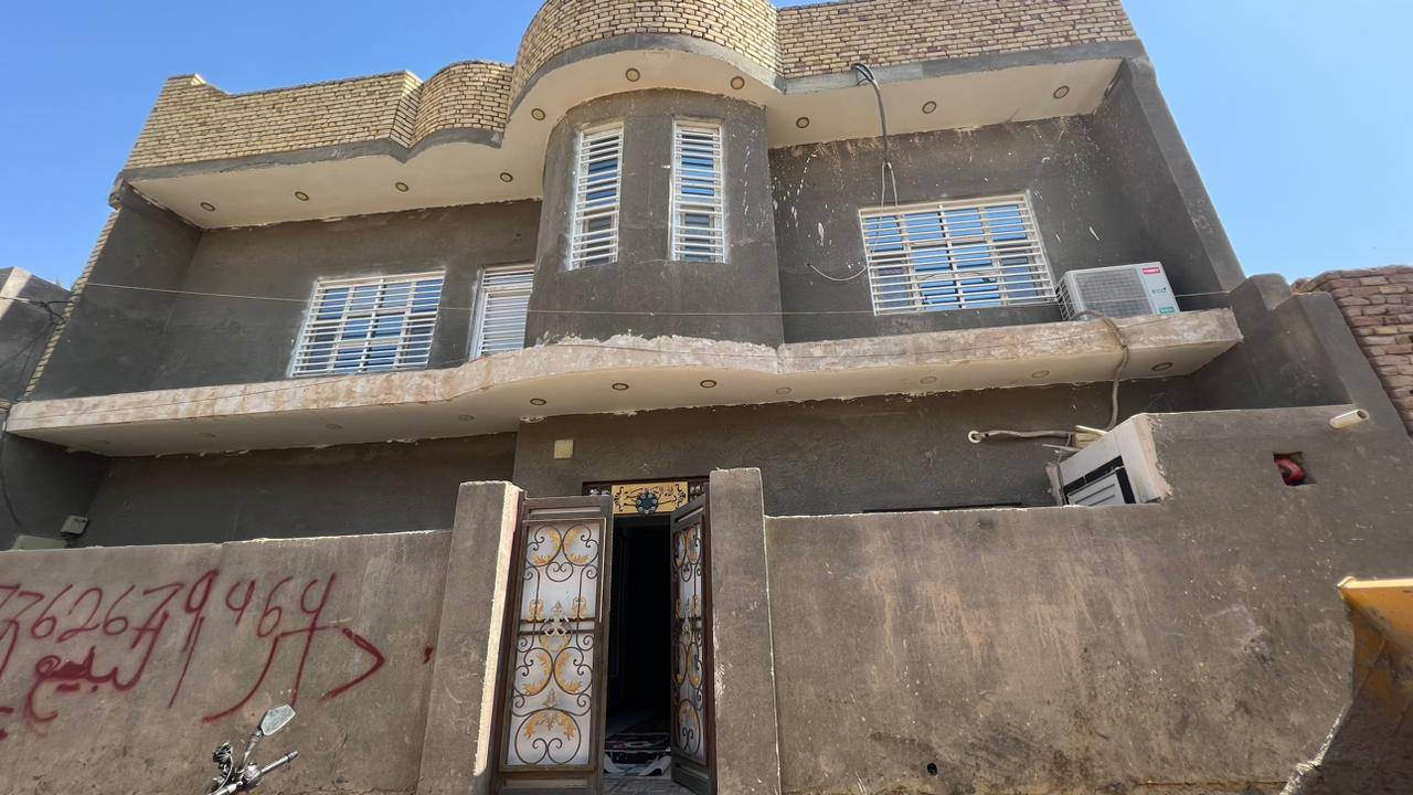 متوفر الان 
بيت للايجار ١٥٠متر طابقين مؤثث من مطبخ وسبالت وغرف نوم بناء حديث غير مسكون
باقي التفاصيل داخل صور عنوان قرب بيت عوده العكيلي 
 ***********
