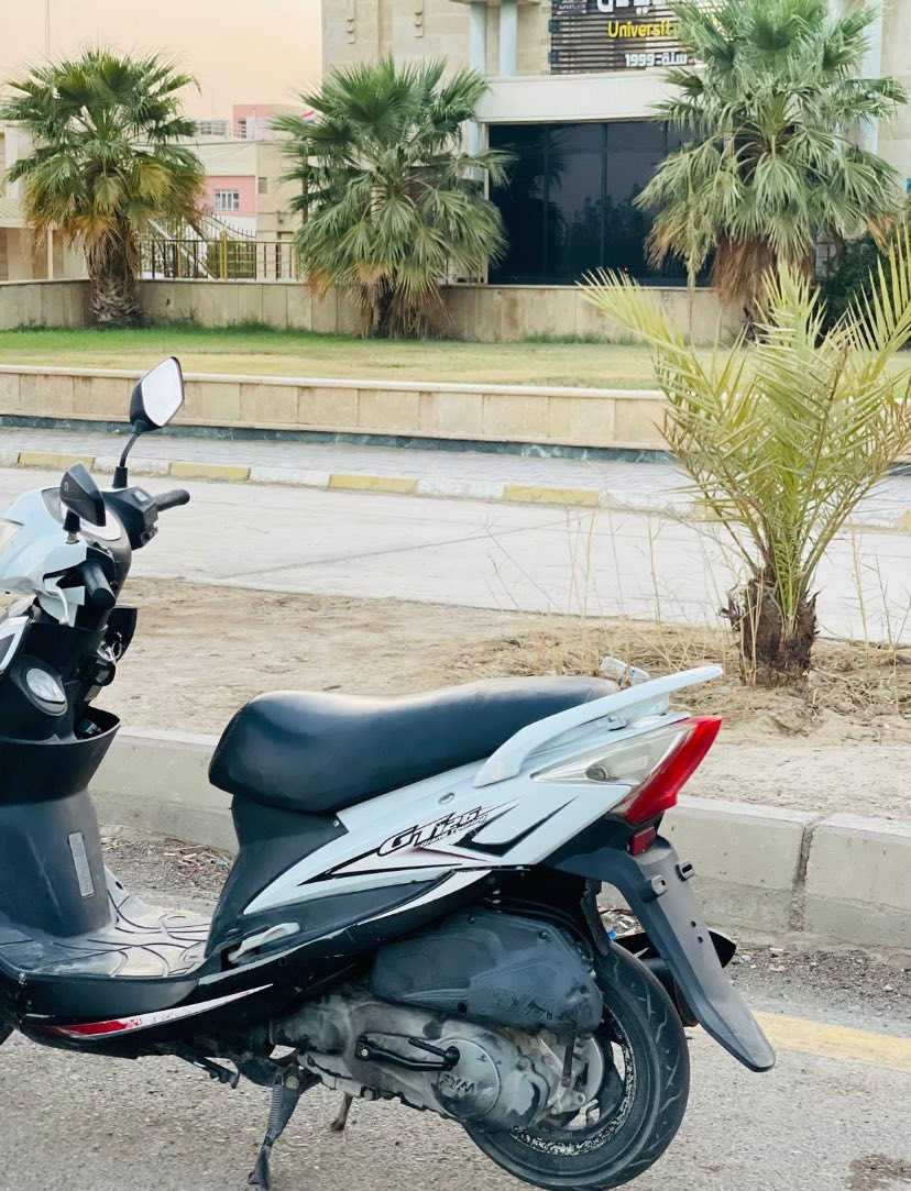 دراجه سيام كوري للبيع بلاد كلها نقصها فقط كور محرك وتجفيت ويتصلح هم اذا متريد تبدل سعرها250 وبيها مجال بسيط  عنوان ديالى بعقوبه ***********
