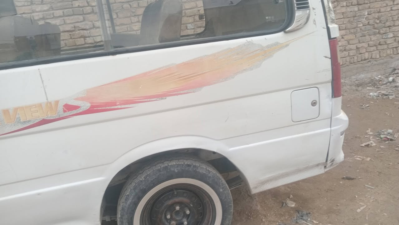 سياره فتون ٢٠١٠ مصفره تحويل مباشر 
رقم شعار بالتكنه بيه كير مكينه ونجي مجول 
للبيع ٣٧ مكلف بالنشر 
رقم الهاتف ***********
