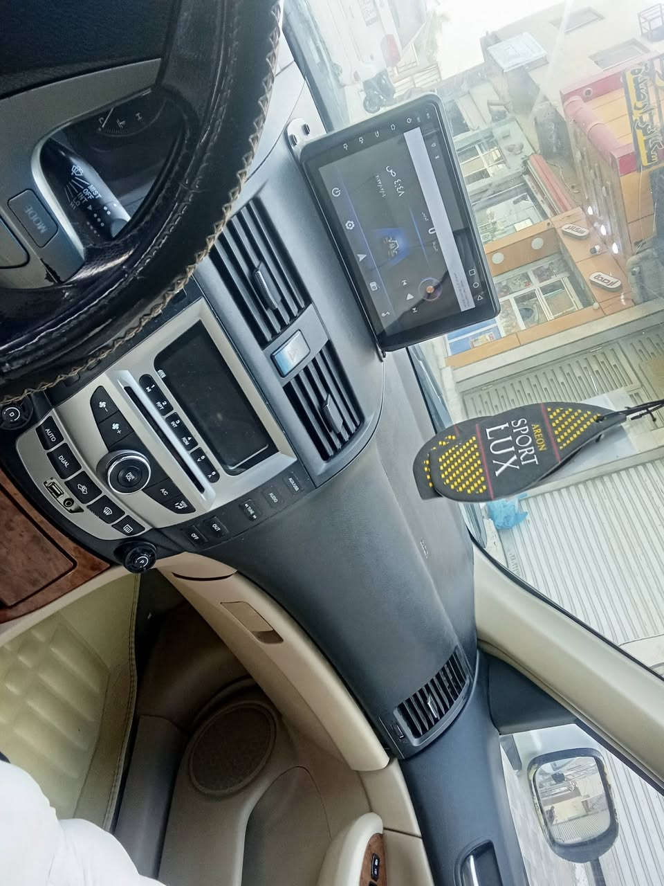 سياره بي واي دي اف سكس موديل 11سياره نظيفه كير محرك تبريد شاشه مابيه صبغ سعره 60 الاستفسار اكثر ***********
