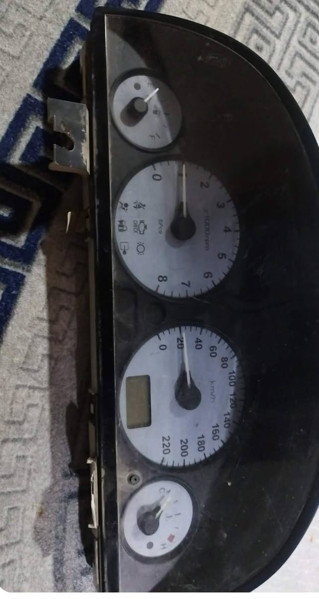 كمبريسر سمند بيجو بارس موجود شرط الفحص سعر 60شراي يجي خاص موجوده بلبصره وتيرات حجم 15مع14مع كيجات ***********
