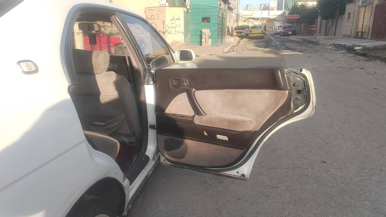 سيارة البيع بطه مديل ٩٦ كلها شرط بس مشرحه السعر ٤٣ ورقة بيها مجال قليل رقم الهاتف ***********
