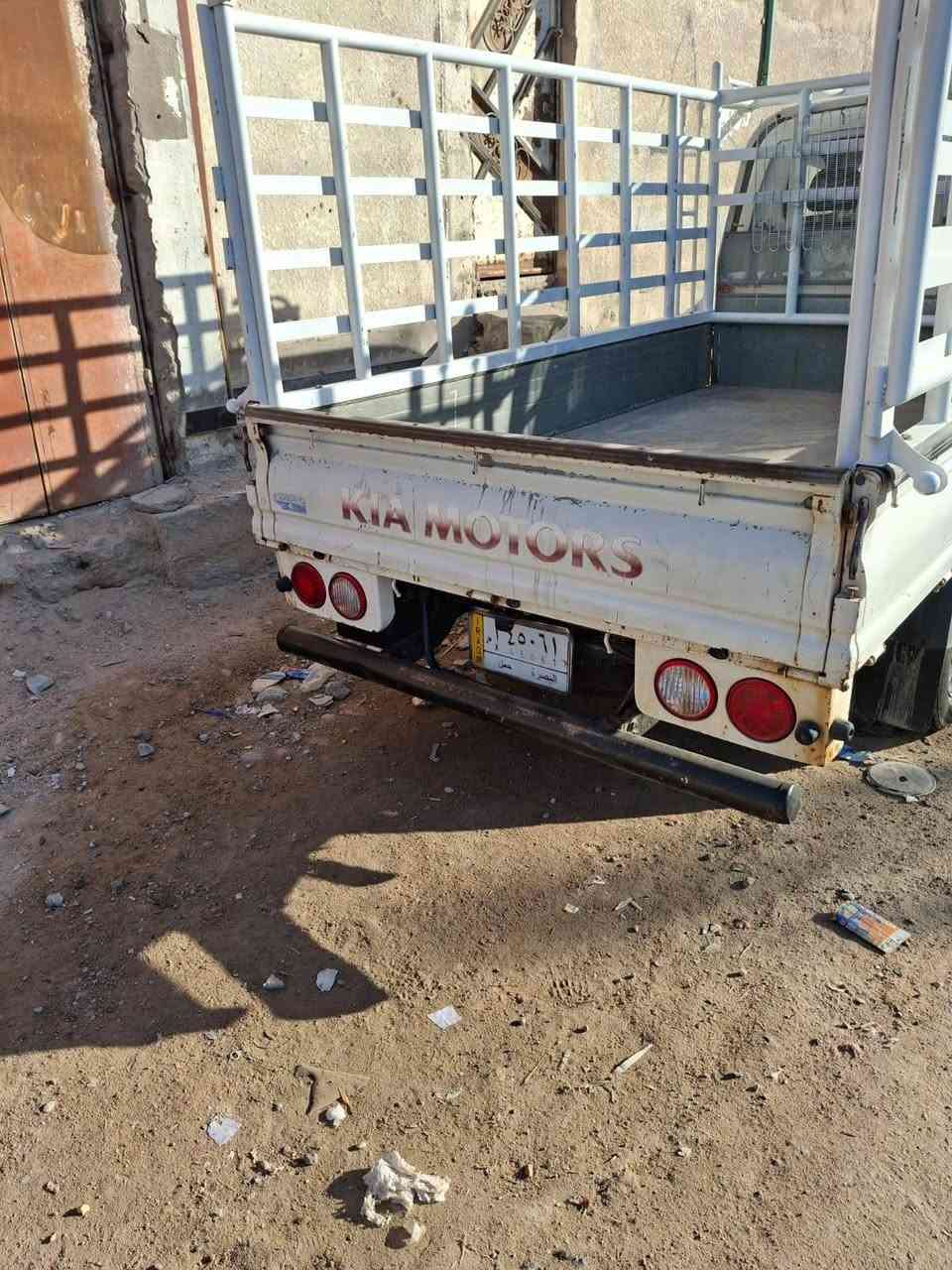 السلام عليكم
كيه بنكو للبيع نثيه مكفولة بيهه الدوس معمره سياره جاهزه من كل شيء

موديل 2016 

العنوان البصرة الزبير

السعر 108 وبيهه مجال قليل

بدون المحجر 
رقم الهاتف ***********

***********
