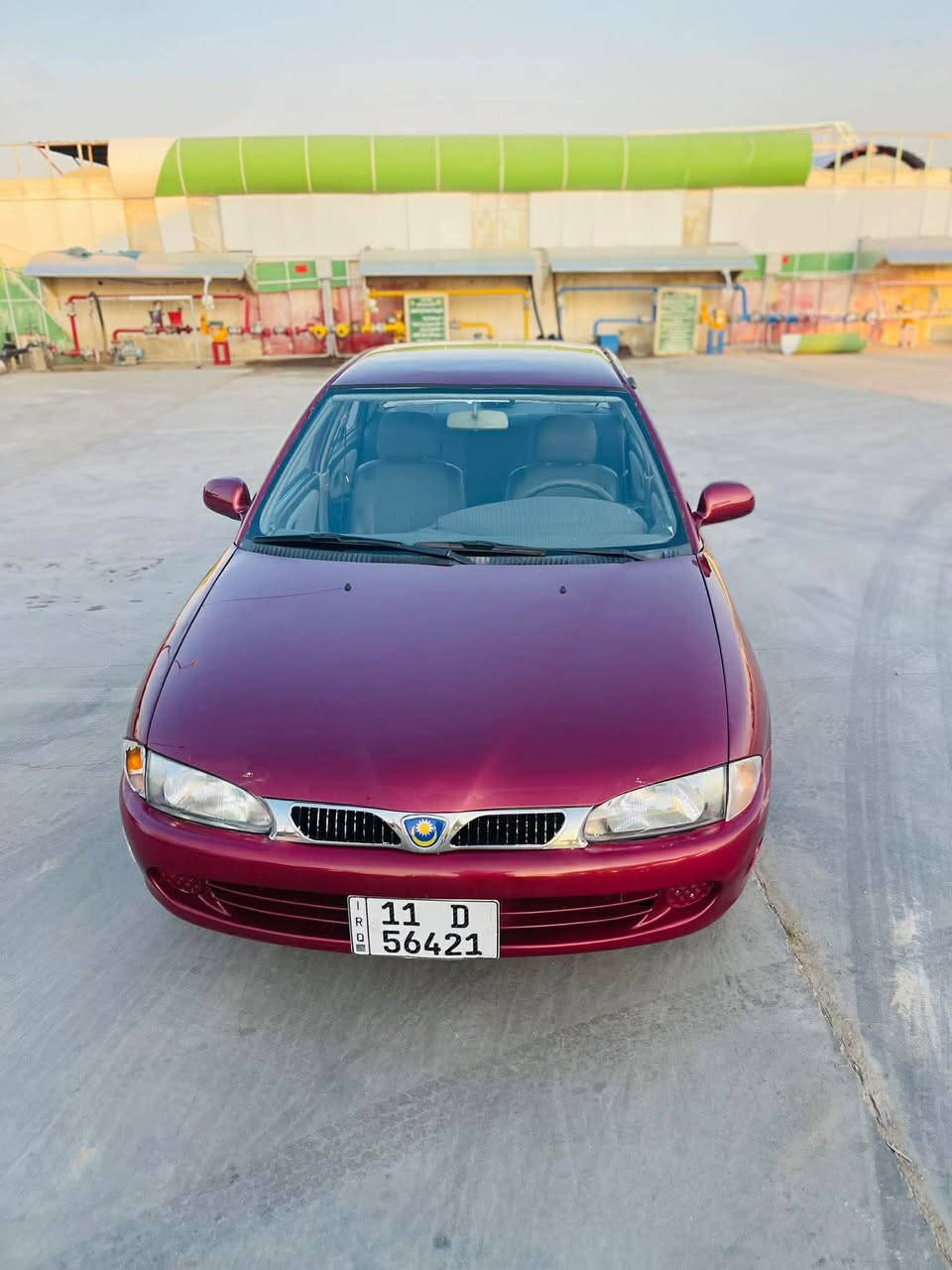 سلام عليكم
بروتون ويرا موديل 2004 
رقم نكليزي جديد 
مكينه كير جديد حاويه 
تعمير جديد على يدي معجون ماكو 
تخم تاير 
صدر خلفي امامي جديد 
سياره خير من الله 
مكان واسط صويره 
ستفسار ***********
