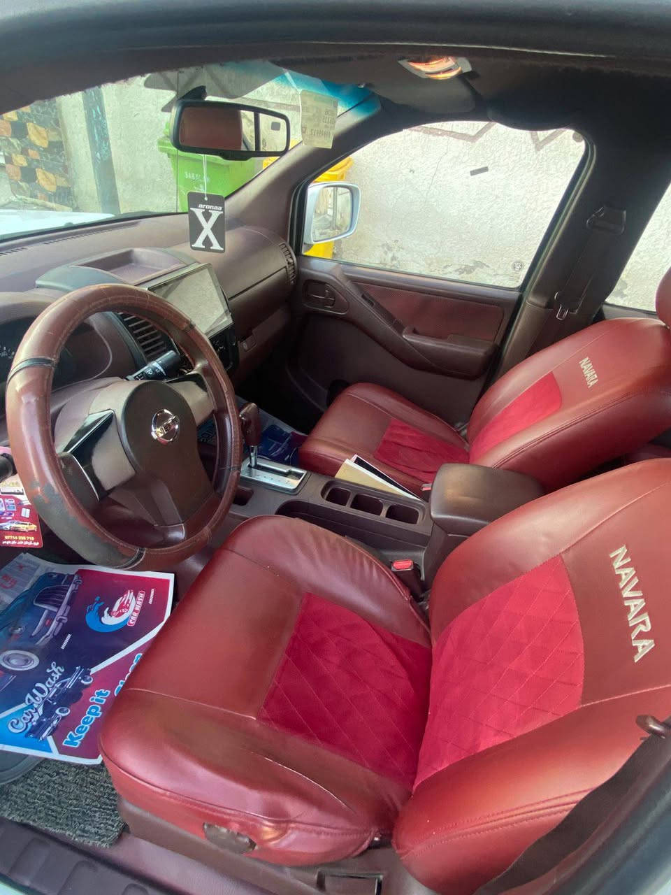 بيك اب نيسان نافارا موديل ٢٠١٤ مكفولة ماعدا بارد قلبل بالصندوك وهلال الجاملغ الخلفي الباقي مكفوول وسونارها موجود سنوية بأسمي تحويل بأي يوم السعر ١٣٠ ***********
