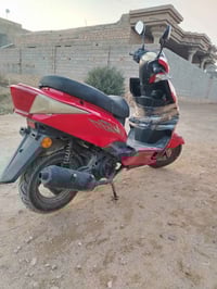 موتور سنفور • بيع/مبادلة • بشحن