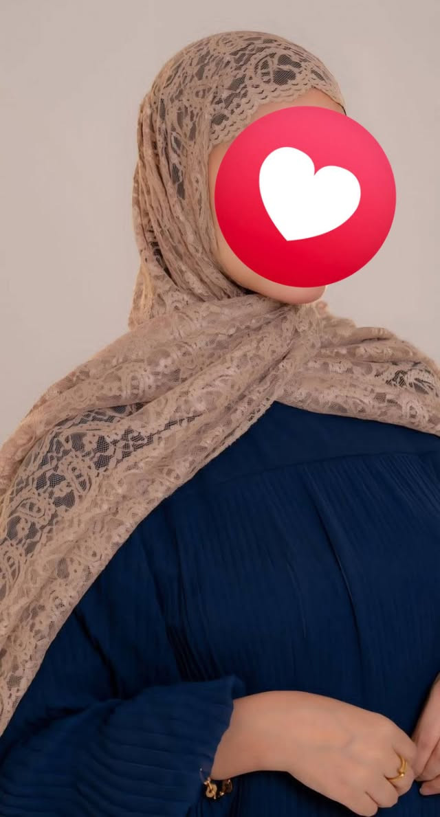 كوزمتك  هدى  بيوتي
شيلة  دانتيل  اماراتي
يوجد  توصيل  لجميع المحافظات
***********
