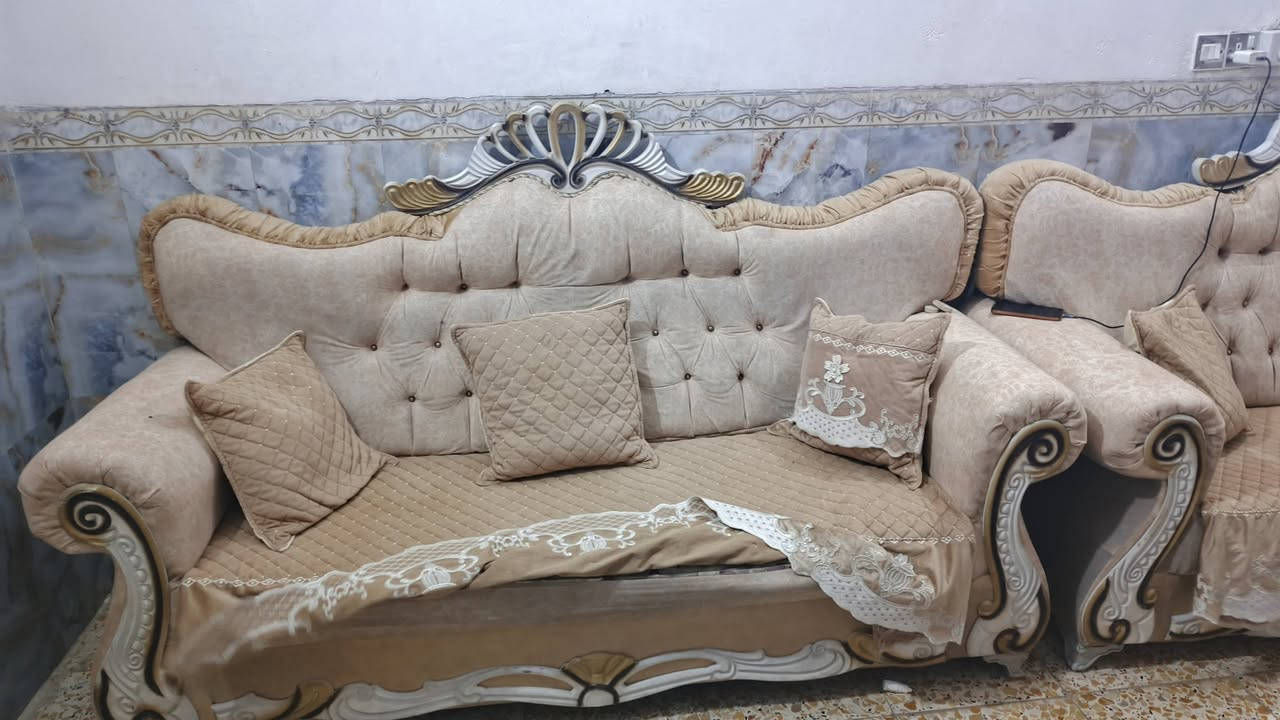 للبيع مدينة الصدر ***********
