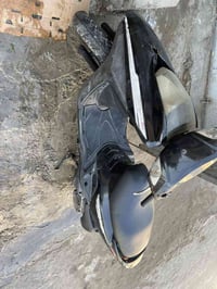 دراجه بريز شغاله نقصه صالنصه بيه خيط تبخير يعني من تشتغال بيه تدخين بس...