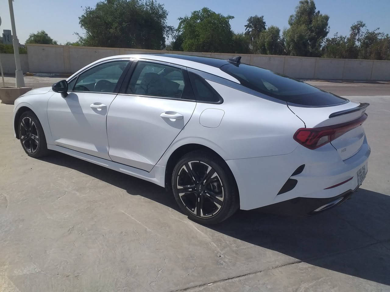 كي فايف k5 2023 لون ابيض بانوراما  فول مواصفات ترقيم جديد باسمي
رقم بغداد 
وارد امريكي 
جيتي لاين Gt-line
محرك 1600 تيربو
ماشيه 32 الف
فول مواصفات بانوراما
كشنات جلد اسود
رادارات توقف ذاتي نقطة عمياء 
شحن لاسلكي 
بصمة تشغيل 
4 انظمة قيادة كشن كهرباء مواصفات جيتي لاين المعروفه
صور الحادث مرفقة بالمنشور
السياره جاهزة وحلوه ماناقصها شي
مكاني بغداد  الكاظمية
السعر  160
 موبايل ***********  ابو طيبة
