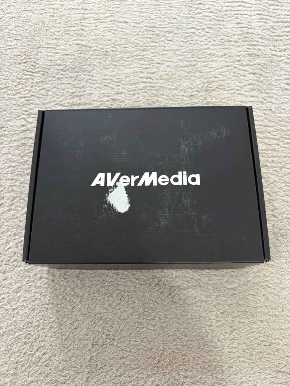 كابجر ماركة avermedia live gamer 2 مثل الكاتو
 دقة 1080p 60fps قطعة کلش راقية کامل ملحقات 
سعر ٤٥ الف موجود توصيل


**إذا كنت صاحب هذا الإعلان وتريد حذفه لأي سبب، رجاءا أرسل رسالة إلى الدعم الفني**