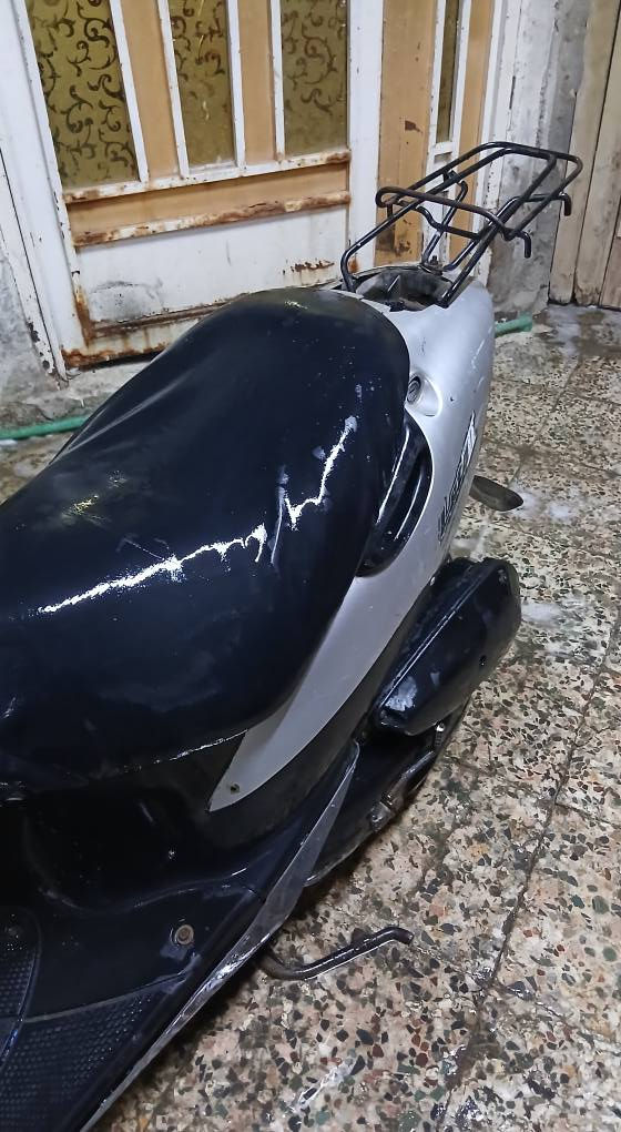 السلام عليكم
دراجه ساسوكي جنطه مجفته مره وحده ما ناقصها شي بس بيها صوت بالخرز السعر ١٥٠ الف وبيها مجال ان شاء الله للشراي 
موجود واتساب وشريحة ***********
